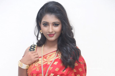 tanishka-in-saree-stills